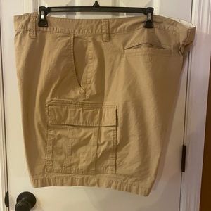 Men’s cargo shorts sz 52 Saddlebred